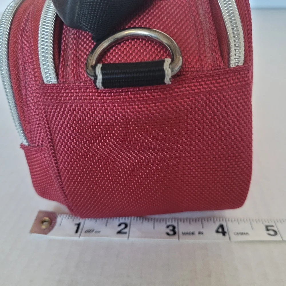 KENNETH COLE REACTION VTG Cross body Camera Case Bag Red Y2k